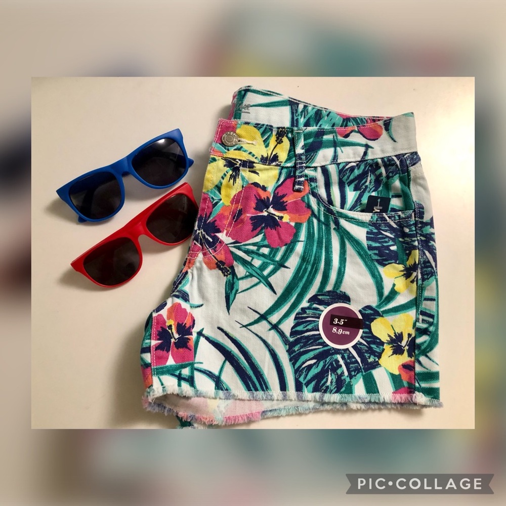 Old Navy Diva shorts brand new ❤️